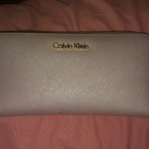 Calvin Klein zip around wallet